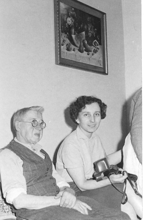 scan0001 -08 dedecek hustopecsky, maminka - Ve vezi